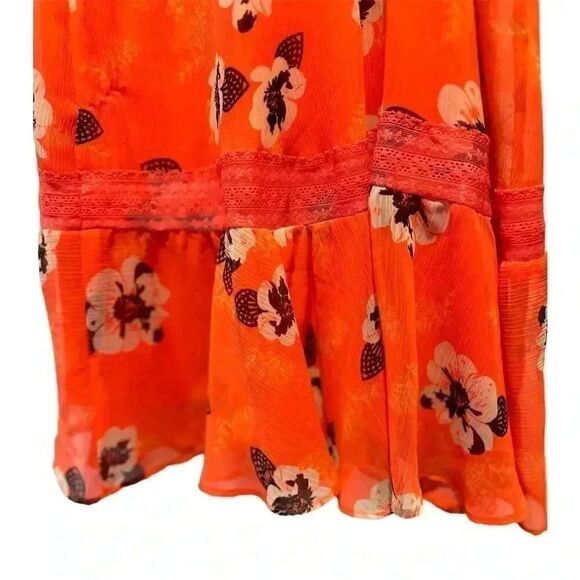 Express floral summertime midi dress - Picture 5 of 12